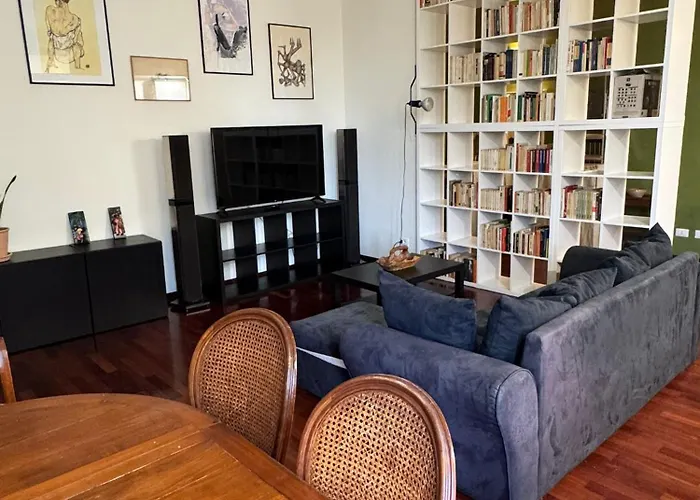 The Gallery House *