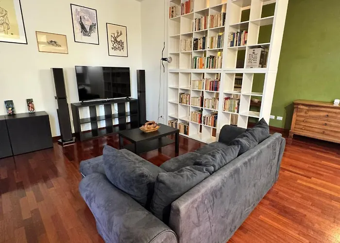 The Gallery House Apartment *